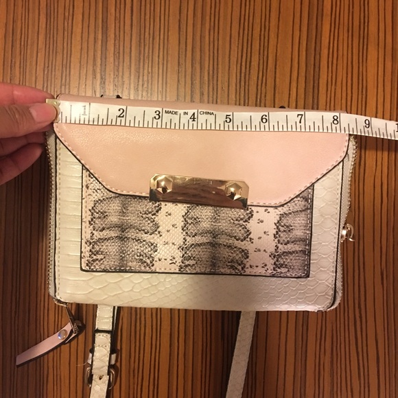 ‼️SOLD‼️Aldo Pink & Beige Crossbody Purse - Picture 11 of 15